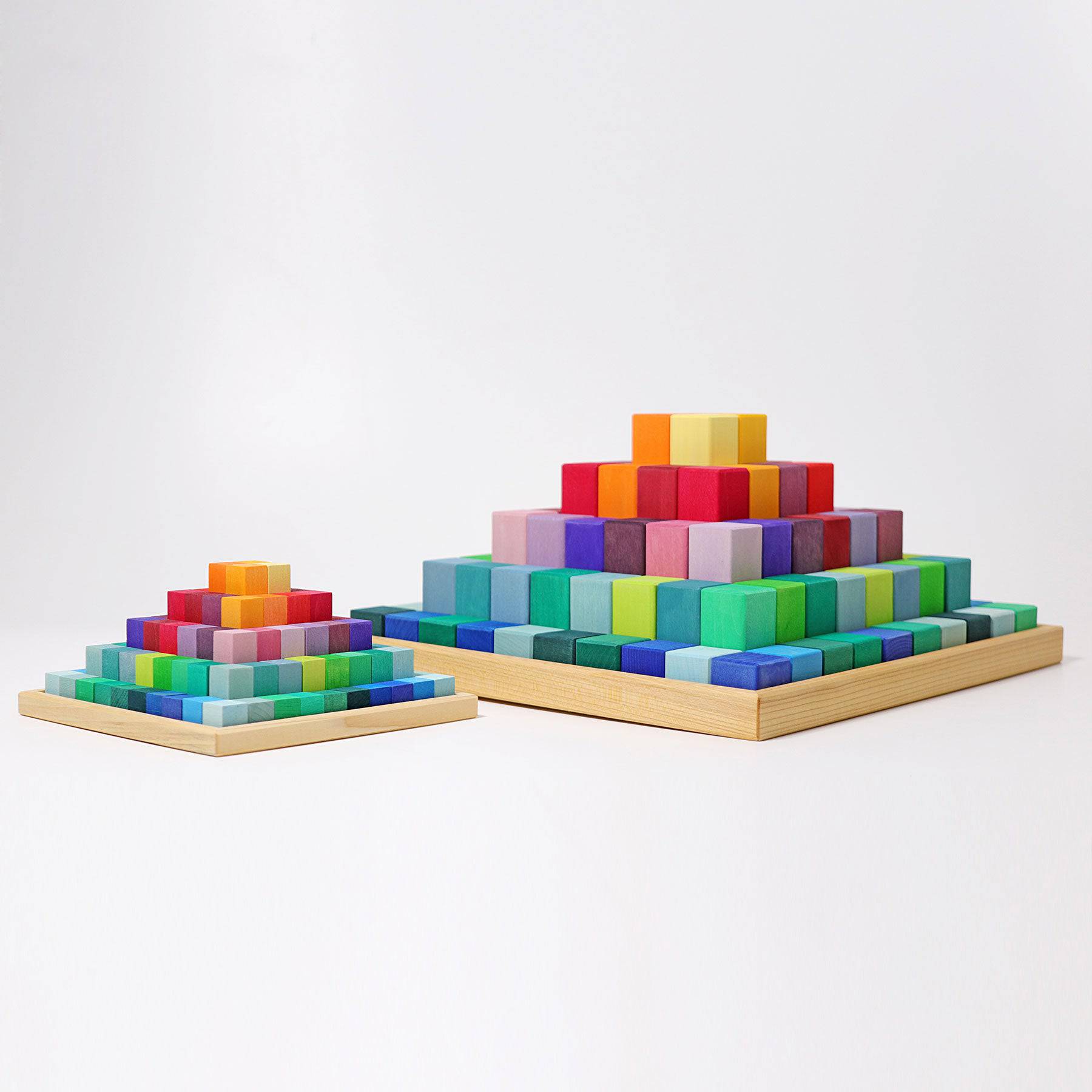 GRIMM'S stepped pyramid, small