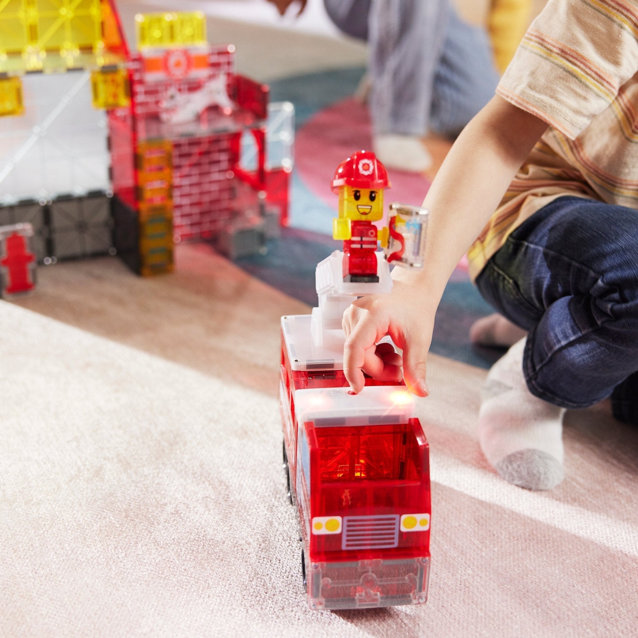 MAGNA-TILES Fire Station